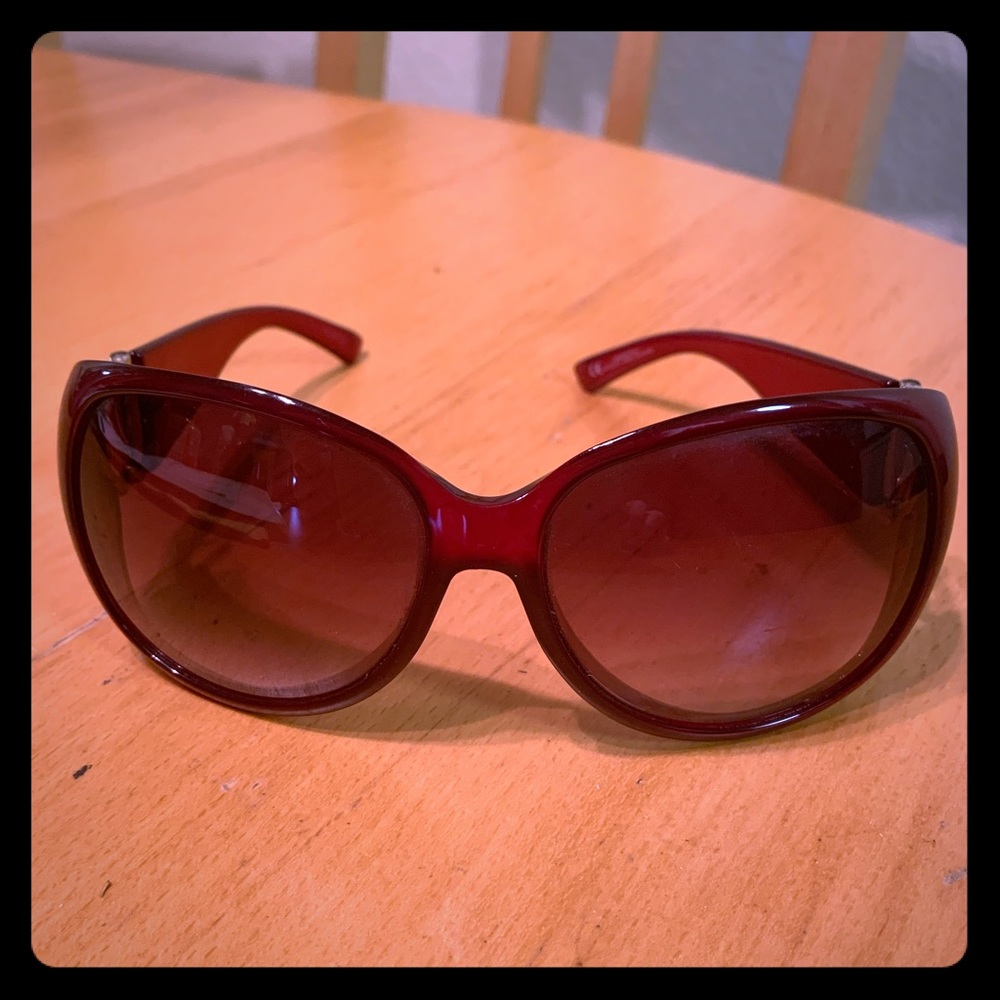 Authentic GUCCI oversized red sunglasses - Picture 1 of 7